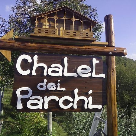 Chalet Dei Parchi Bed and Breakfast Saracinesco Exteriör bild