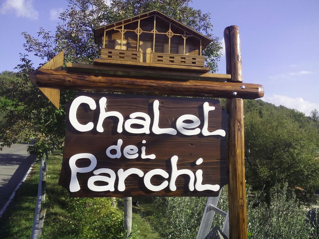 Chalet Dei Parchi Bed and Breakfast Saracinesco Exteriör bild