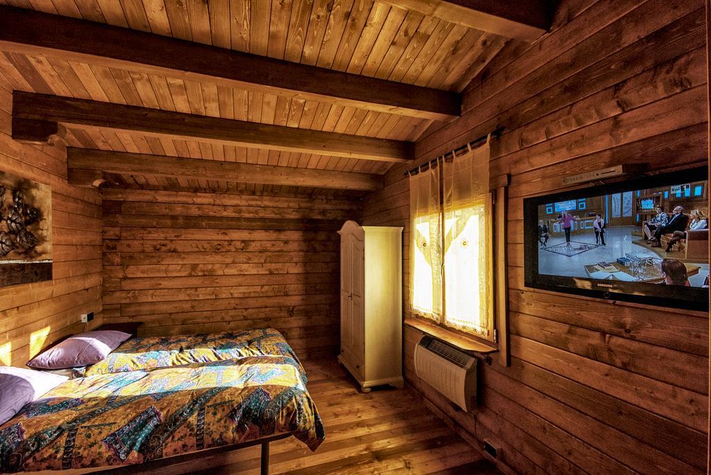 Chalet Dei Parchi Bed and Breakfast Saracinesco Rum bild